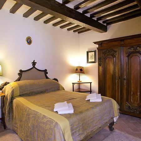 Castello Di Magrano Pensionat Carbonesca Exteriör bild