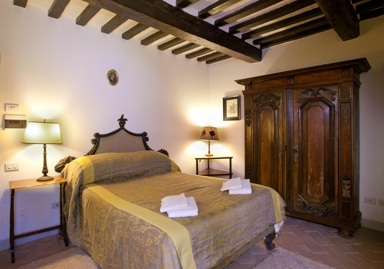 Castello Di Magrano Pensionat Carbonesca Exteriör bild