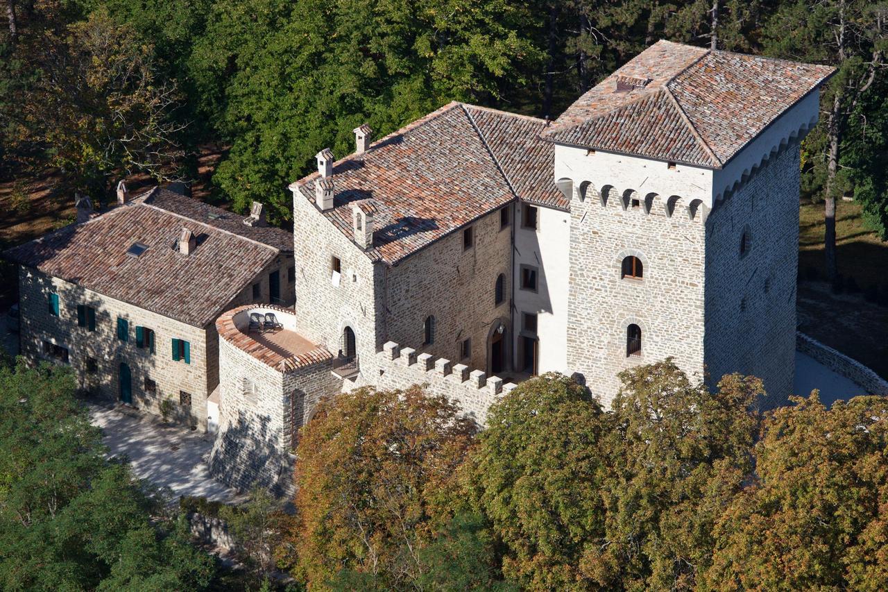 Castello Di Magrano Pensionat Carbonesca Exteriör bild